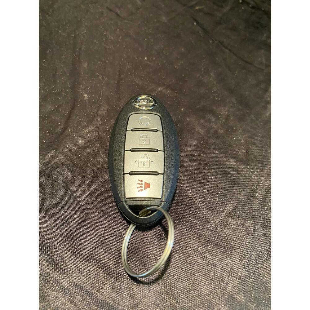 Nissan Used OEM Remote FCC ID:KR5S180144014   4 Button/Remote Start